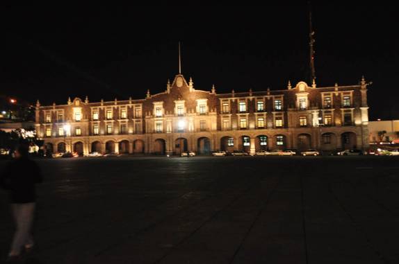 A praça central de Toluca, no México